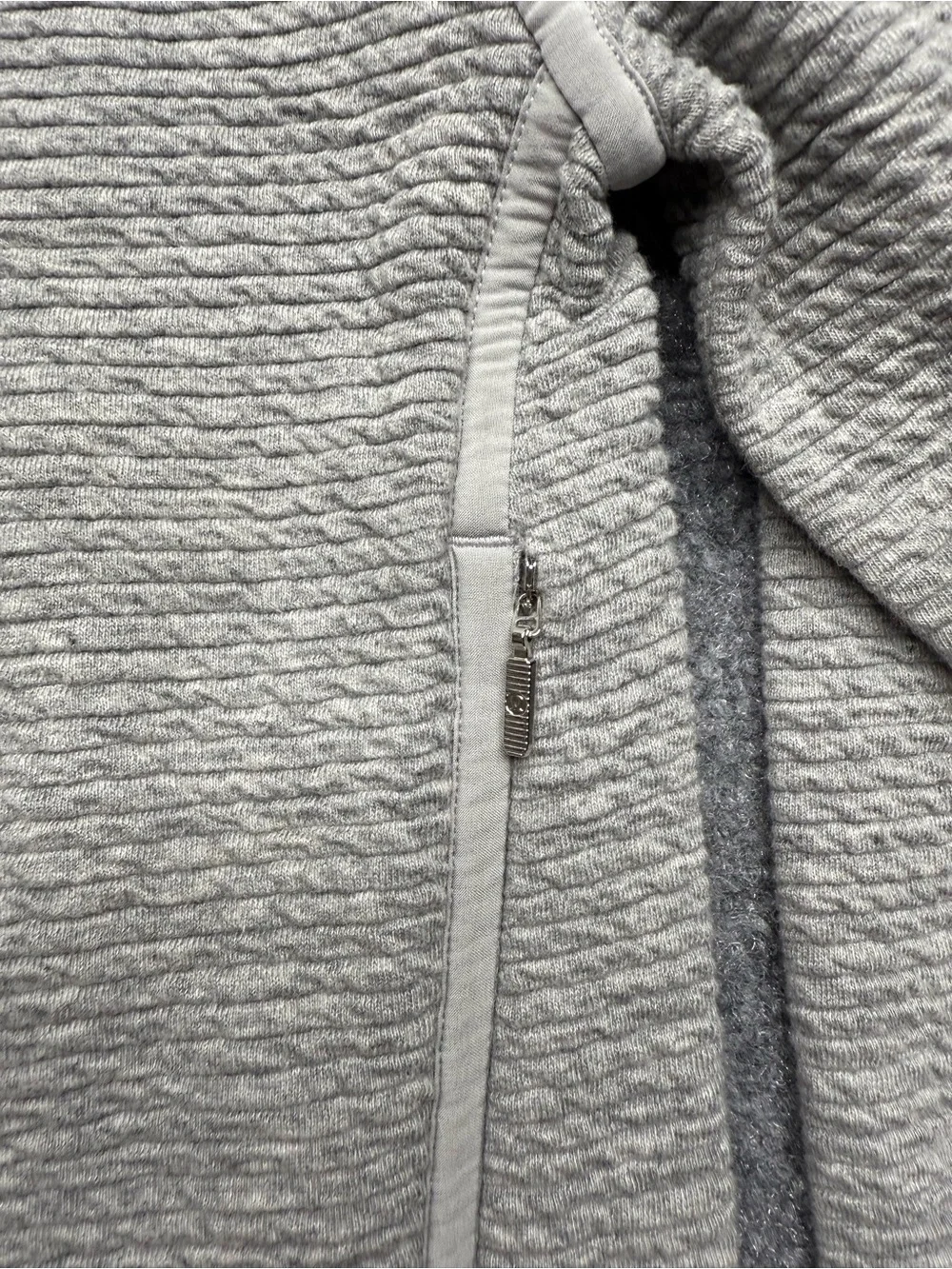 Lululemon Women Size 2 On Repeat Bomber textured full zip jacket